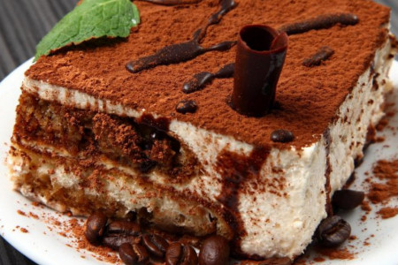 Volite tiramisu? Isprobajte novi recept za jesenju verziju omiljenog kolača!