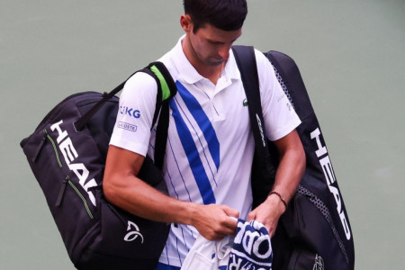 Svet je na nogama, neviđen skandal: Novak Đoković diskvalifikovan sa US Open-a! (video)