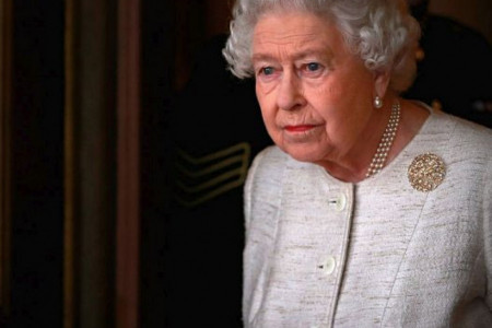 Kraljica Elizabeta II ponovo očajna: Moj unuk se razvodi!