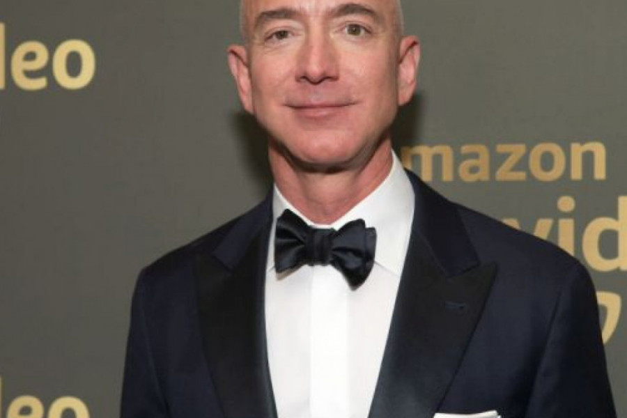 Džef Bezos zaljubljen u voditeljku: Ko je lepotica zbog koje se milijarder razvodi? (foto)