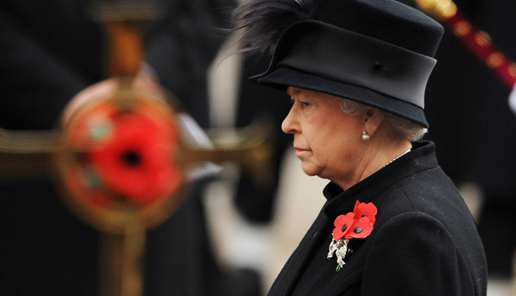 Smrt pogodila britanski dvor: Kraljica Elizabeta slomljena, izgubila još jednu blisku osobu