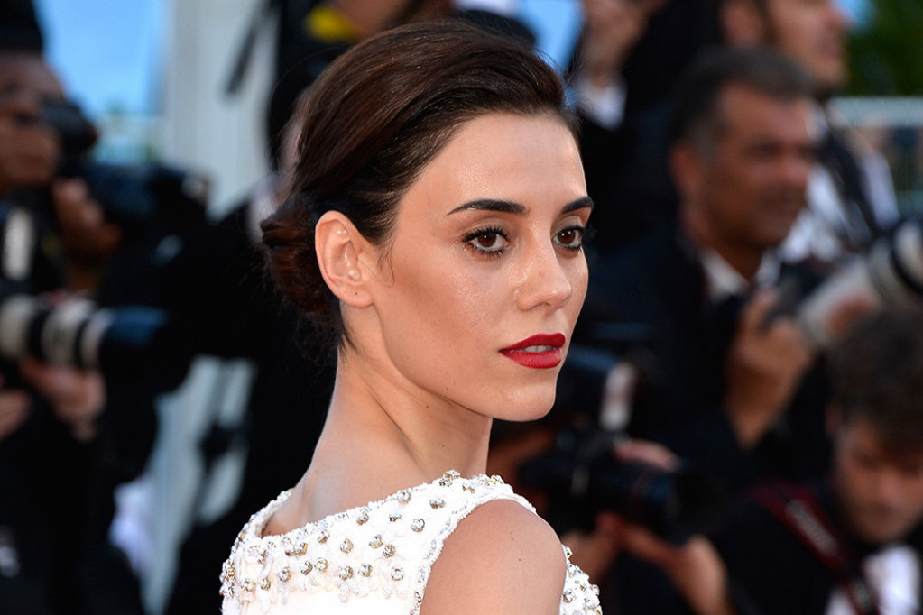 Nestala posle zemljotresa: Pronađena turska glumica Džansu Dere VIDEO