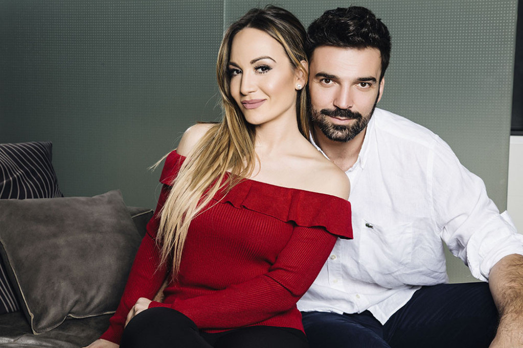 Prelepe vesti stižu iz doma Jelene Tomašević i Ivana Bosiljčića, omiljeni par slavi, ne može da sakrije sreću