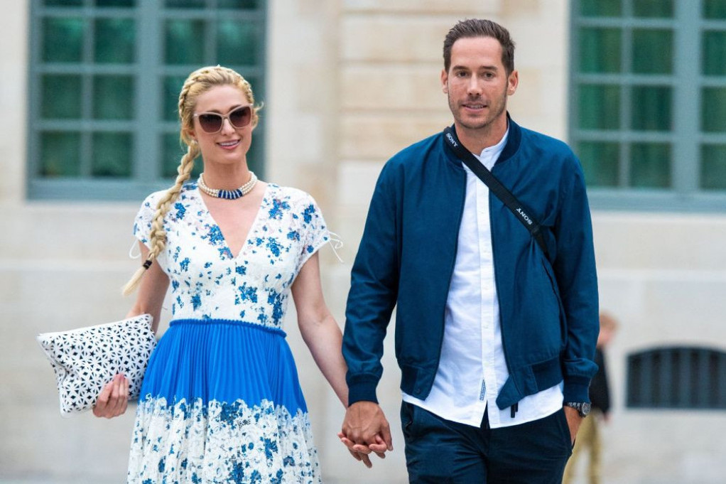 Paris Hilton u Parizu: Pred venčanje sa verenikom obišla grad svetlosti (foto)