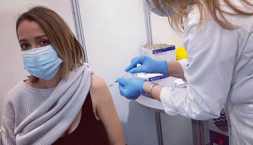 Poslušala lekara: Marijana Mićić vakcinisala se u sedmom mesecu trudnoće (foto)