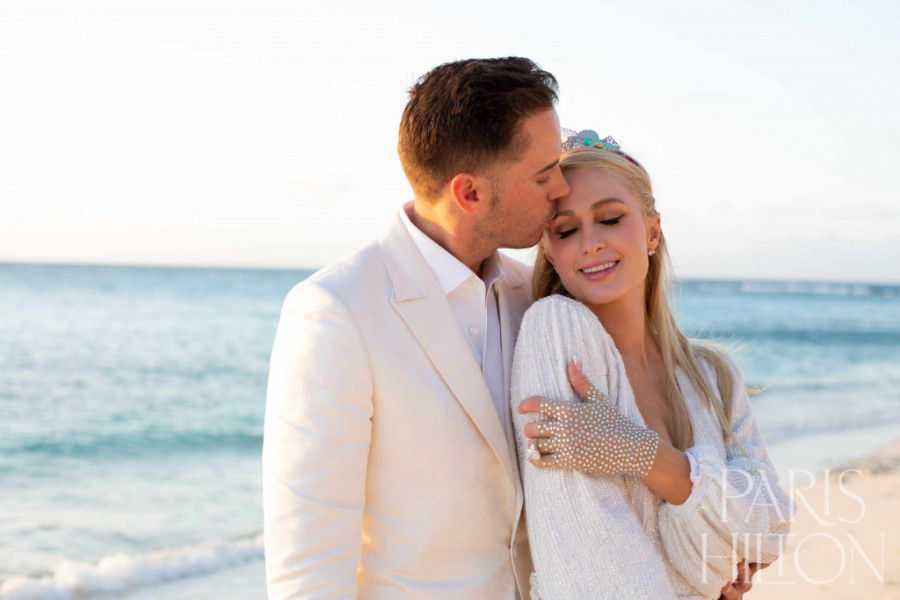 Došao je i taj dan: Paris Hilton konačno u venčanici (foto)