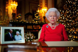 Božićna čestitka kraljice Elizabete: Život je sastavljen od susreta i rastanaka...
