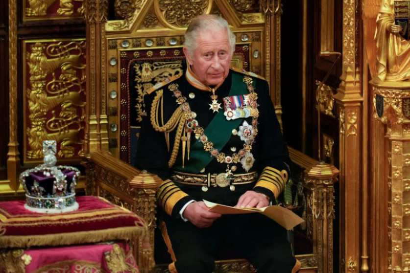 Oglasio se novi vladar Velike Britanije: Prvo obraćanje kralja Čarlsa posle majčine smrti
