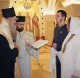 Njihovo poklonjenje vas poziva na pravoslavnu hadžijsku svadbu, vi ste u odabranih 150: Balaševićeva pozivnica hit na mrežama (foto)