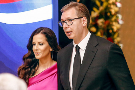 Fotografija koja je zalutala na Internet: Ovako su Aleksandar i Tamara Vučić izgledali na svom intimnom venčanju (foto)