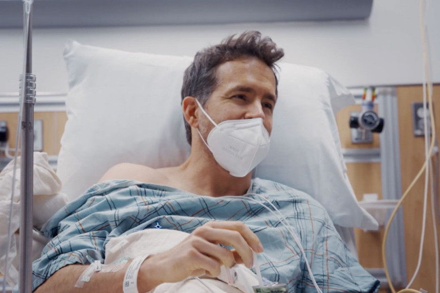 Uznemirujući snimak! Bolest Rajana Rejnoldsa više nije tajna, glumac iz bolničke postelje sve priznao (video)