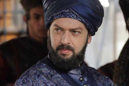 Za Ibrahim pašom ludele su žene širom regiona, a danas... Pogledajte kako izgleda turski glumac FOTO