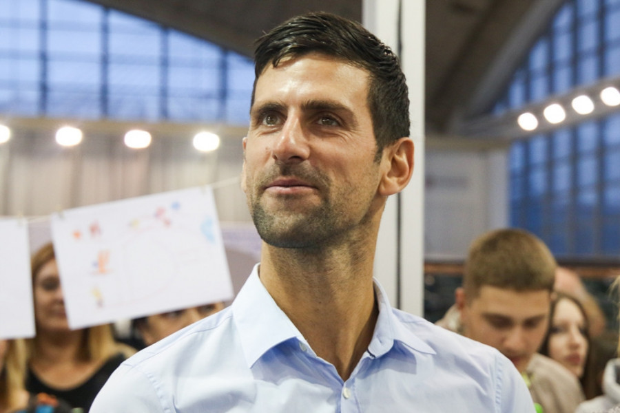 Novak napravio šou: Evo kako je čestitao Novu godinu i oduševio publiku širom sveta (VIDEO)