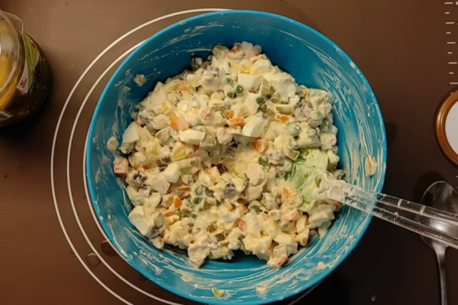 Ovo je pravi i jedini recept za rusku salatu: Prvi je napravio Lucijen Olivije i opčinio je sve