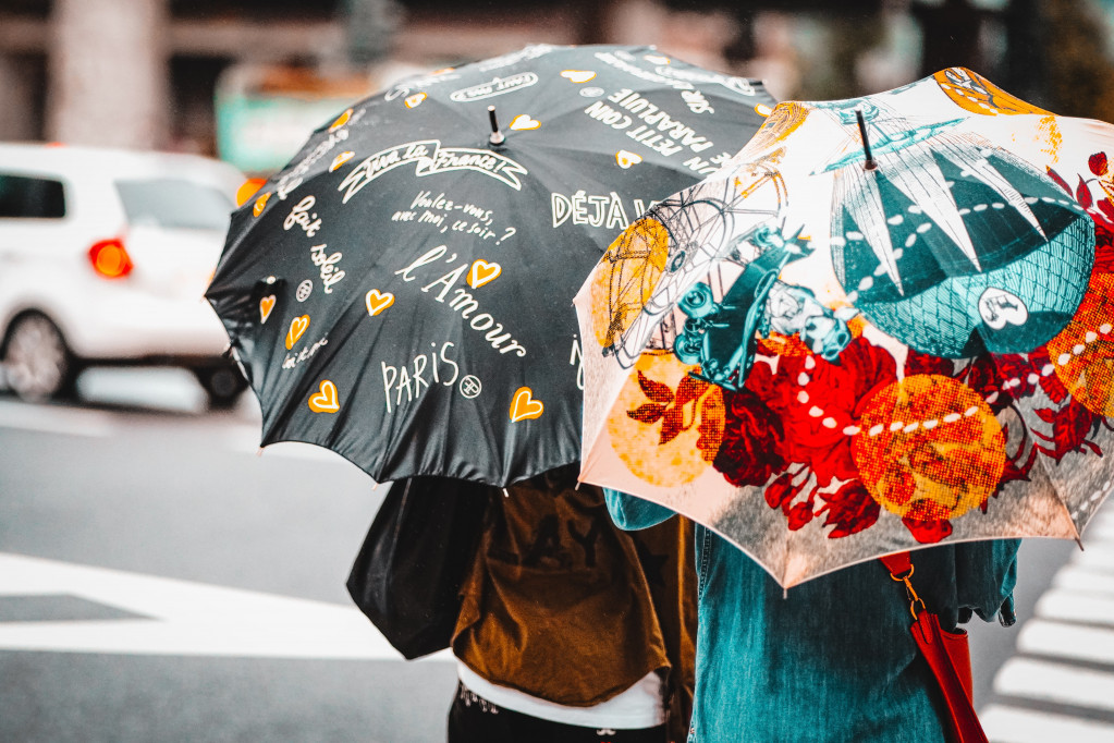 Horoskop za 17. januar: Kišni utorak jednom znaku donosi finansijski dobitak