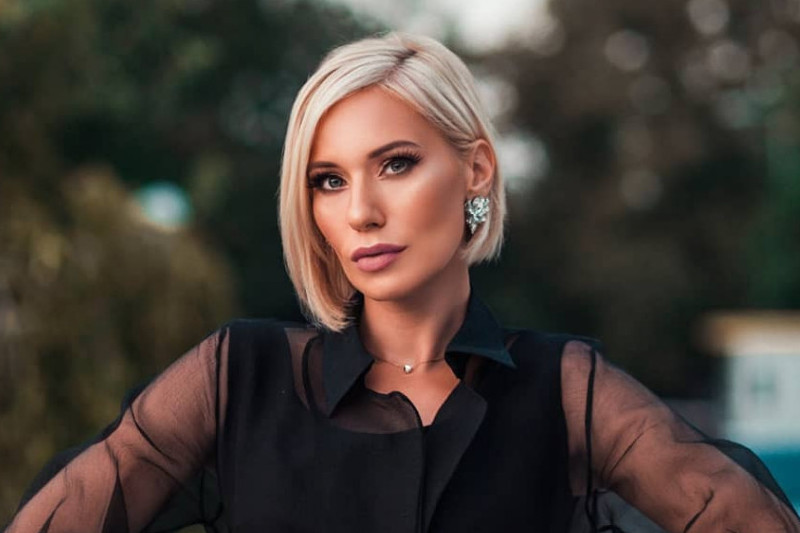 Bio je divan otac i suprug... Dom Marije Veljković zavijen u crno, voditeljka nema od bola