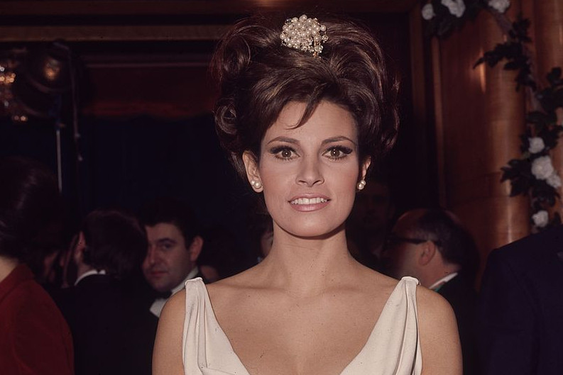 Tajna vanvremenske lepote Rakel Velč krila se u ovim namirnicama: To me podmladi za nekoliko godina...