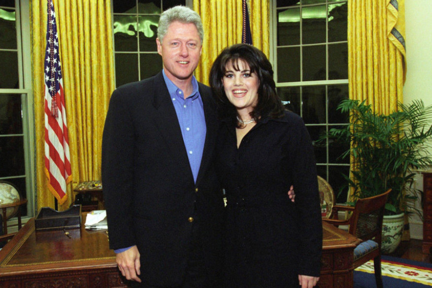 Najpoznatija ljubavnica tri decenije od afere ponovo u javnosti: Verovali ili ne, ovo je zaista Monika Levinski FOTO