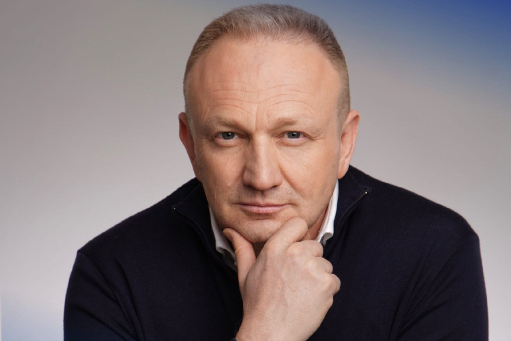 Završila je prestižne britanske škole: Ova prelepa plavuša je ćerka Dragana Đilasa FOTO