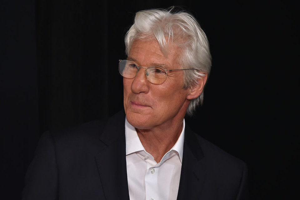 Dom Ričarda Gira zavijen u crno, supruga Alehandra potvrdila vest o smrti