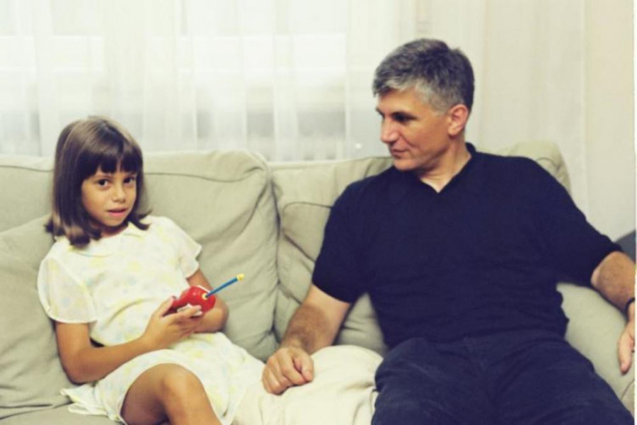 Imala je 13 godina kad su joj ubili oca: Ćerka Zorana Đinđića nije se pojavila na pomenu, ovako Jovana danas izgleda FOTO