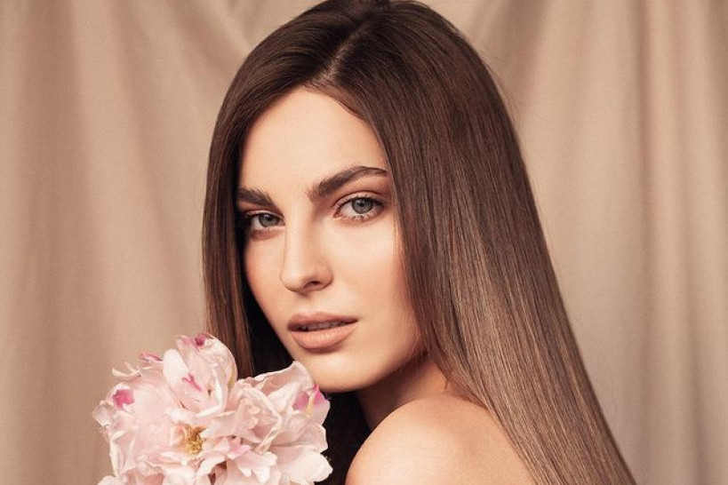 Rodila je tri ćerke, uskoro postaje baka: Da li verujete da majka Džejle Ramović izgleda ovako?