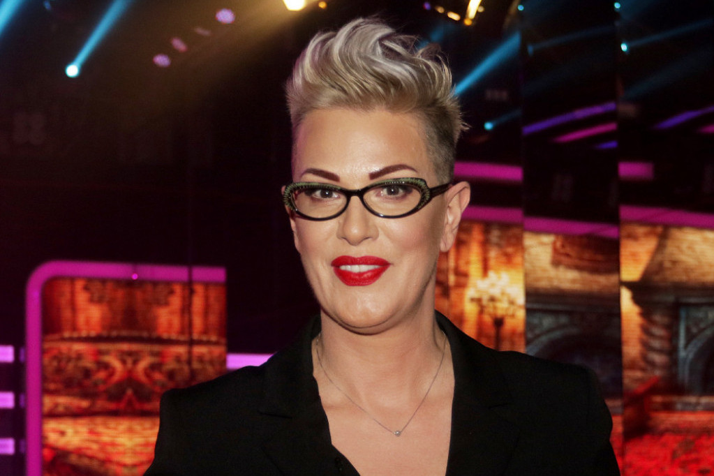 Emotivan dan za Tijanu Dapčević: Pevačica grli oca i sestru, povod je poseban