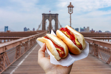 Hot dog skraćuje život za 36 minuta! Naučnici tvrde da je reč o ubedljivo najgoroj hrani