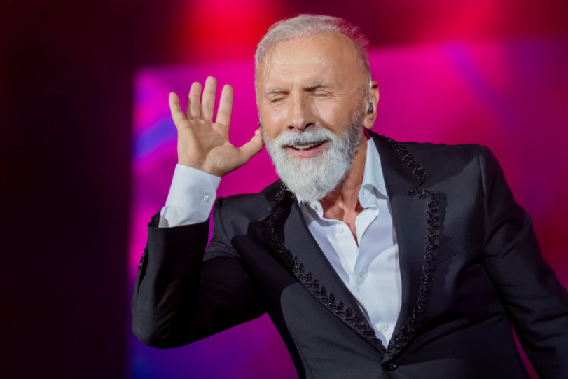 Niko ga ne zove pravim imenom: U ličnoj karti Dina Merlina piše...