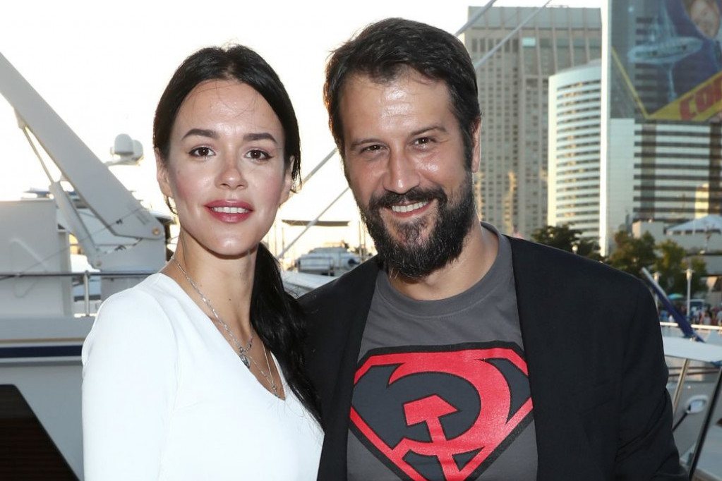 Porodila se supruga glumca Stefana Kapičića! Evo kog je pola beba, prva fotografija je neodoljiva FOTO