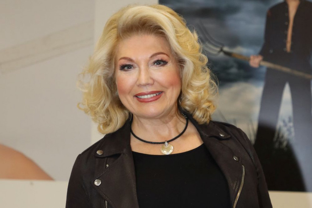 Bio je na vrhuncu karijere, a ja mlada i lepa: Suzana Mančić o ljubavi koju nikada nije priznala