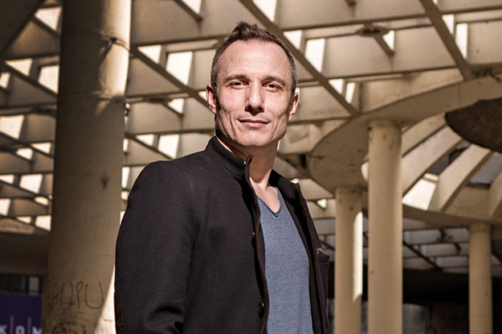 ČESTITAMO! Miloš Timotijević postao otac, a  evo kog je pola bebe