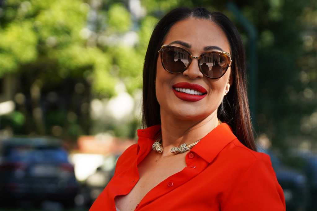 Ceca roditeljima sagradila dvorac: O Mirinoj i Slobinoj kući posle renoviranja priča cela Žitorađa FOTO