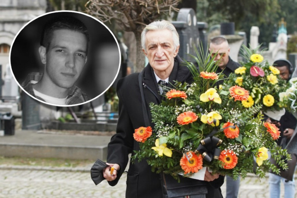 Do sada te je majka čuvala, a od sada anđeli... Kodićeva supruga objavila potresnu čitulju sinu Aleksandru