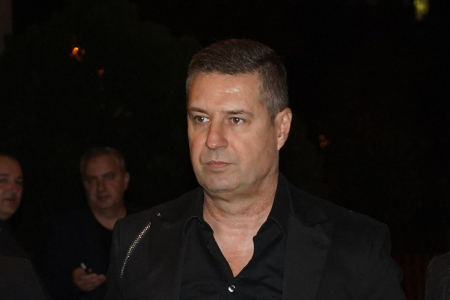 Ćerke Gorana iz OK benda više nisu devojčice: Pevač ih pokazao javnosti, nestvarne su