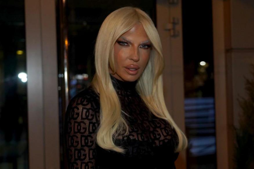 Nestale sve nove pesme Jelene Karleuše! Pop diva objasnila šta se desilo