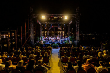 Montenegro Essence koncert koji je letos ostavio bez daha publiku u Portonovom sada dostupan onlajn