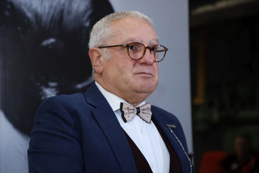 Oglasio se Željko Samardžić, ostao je i bez njega: Dragi, Acika...