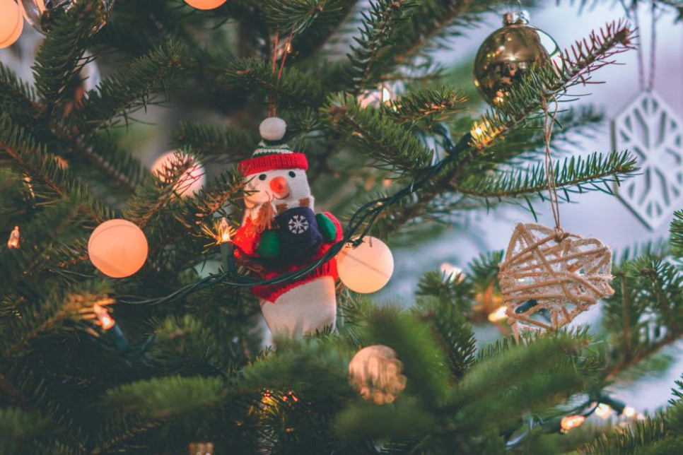 Horoskop za 18. decembar: Vodoliji zbog stresa na poslu narušeno zdravlje, Devica greši u ljubavi