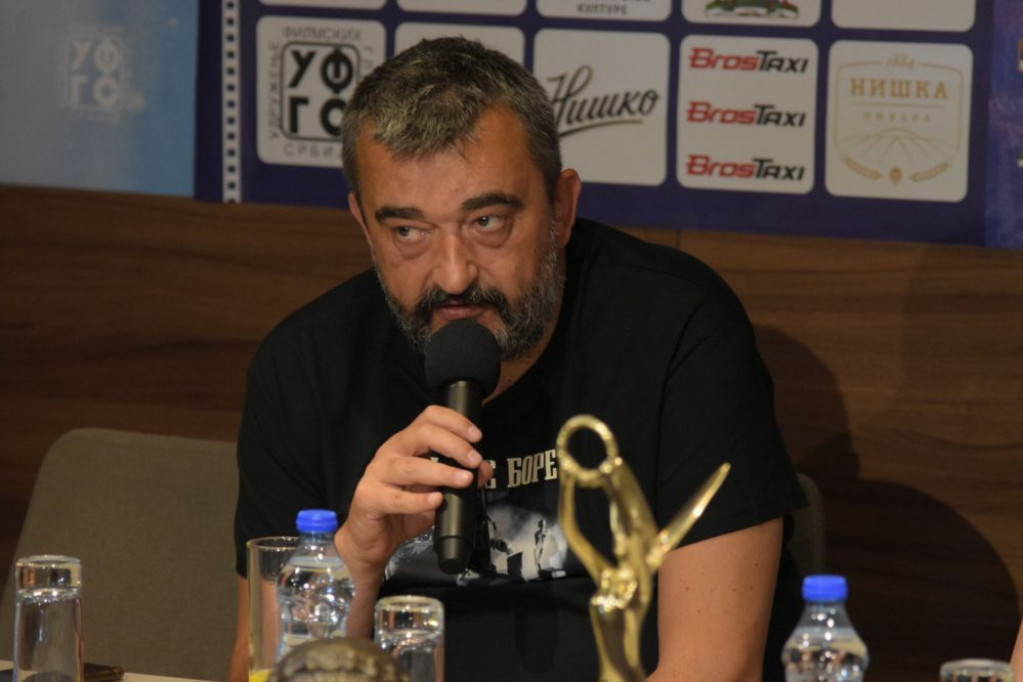 Suze i ovacije na premijeri poslednjeg filma Milorada Milinkovića: “Sedef magla” je savršenstvo