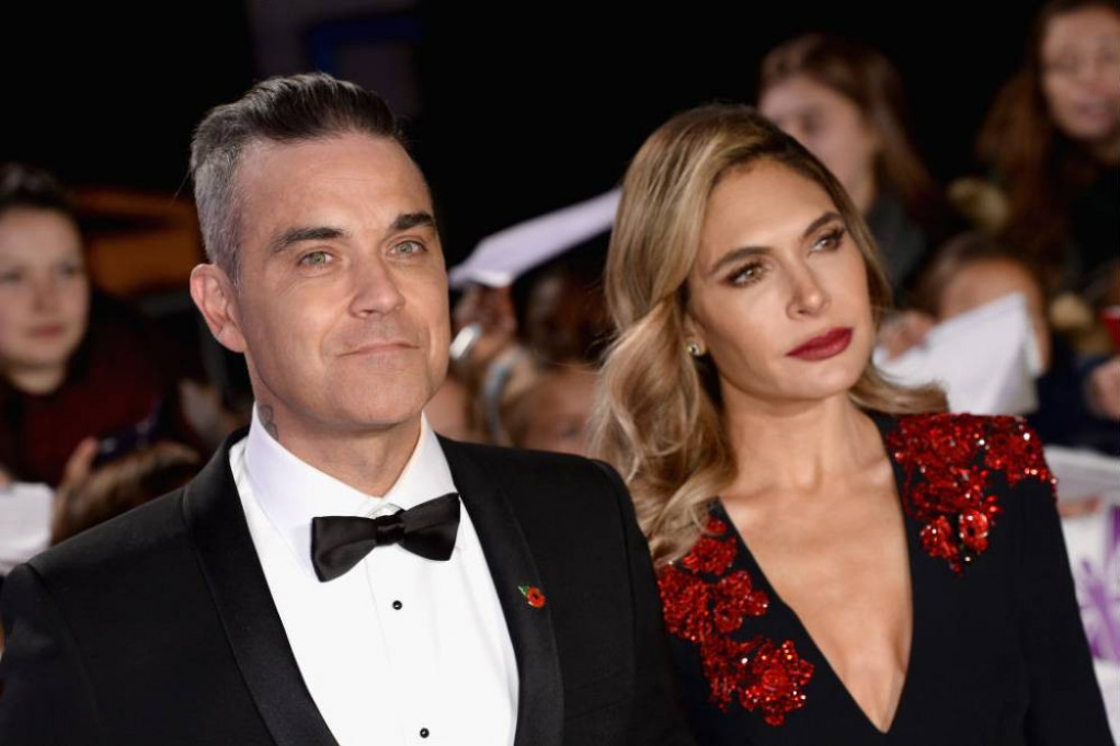 Supruga Robija Vilijamsa hitno prevezena u bolnicu: Lekari ne znaju šta se desilo