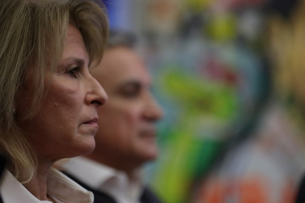 Dijana Đoković krštena je pre 33 godine, kum joj je bio ON, da li je to dozvoljeno?