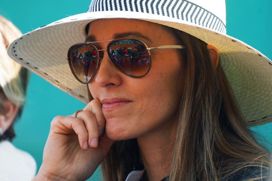 Zdrava hrana i skupe kreme ne pomažu: Jelena Đoković ne može da sakrije problem, lice je odalo