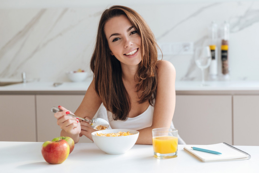 Doručak po horoskopskim znacima: Ko voli omlet sa slaninom, a ko pravi smuti i kašu