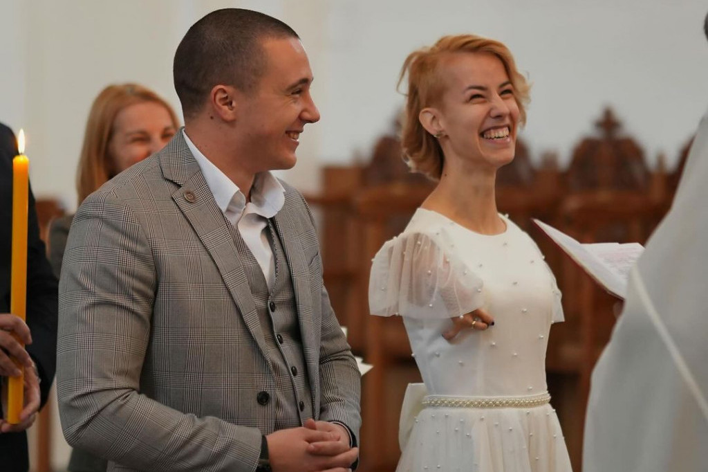 Najlepše fotografije sa venčanje Devojke sa krilima: Želela sam da ćerka i ja nosimo identične haljine