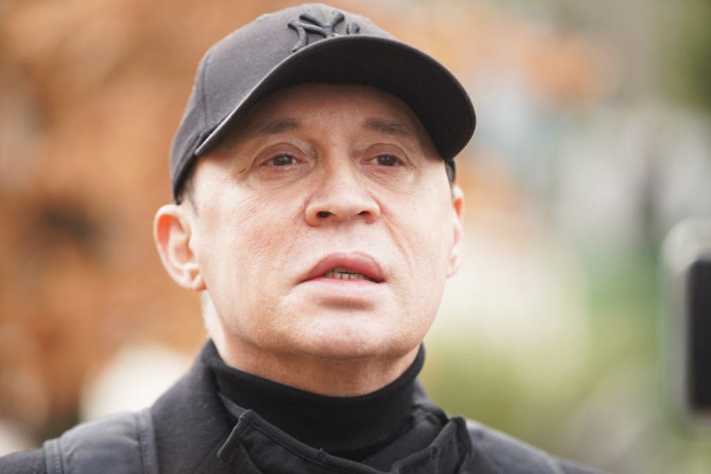 Karamelin sin proslavio 18. rođendan: Prezgodni Vasilije u kafani okupio celu porodicu, majka Milica najemotivnija