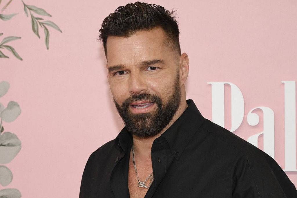 Riki Martin iznenadio svet i doveo sinove na crveni tepih: Evo kako izgledaju blizanci zgodnog pevača