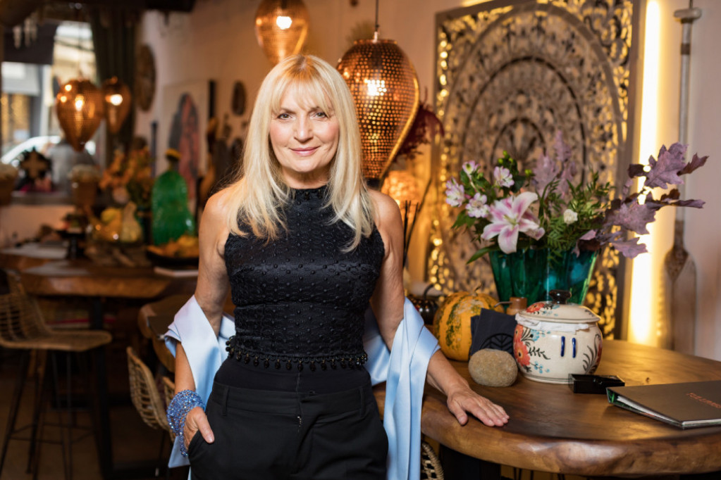 Vesna de Vinča prvi put se udala u crnini: Bio je 20 godina stariji od mene, venčao nas je Bata Živojinović