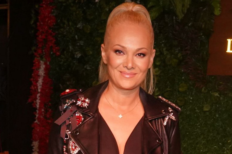 Što starija, Ilda izgleda sve mlađe, poslednji stajling će vas inspirisati, PATIKE posebno