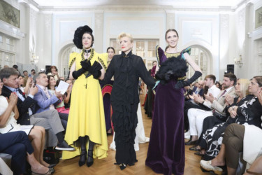 Made in Italy: Modna revija inspirisana kraljicom Jelenom Savojskom